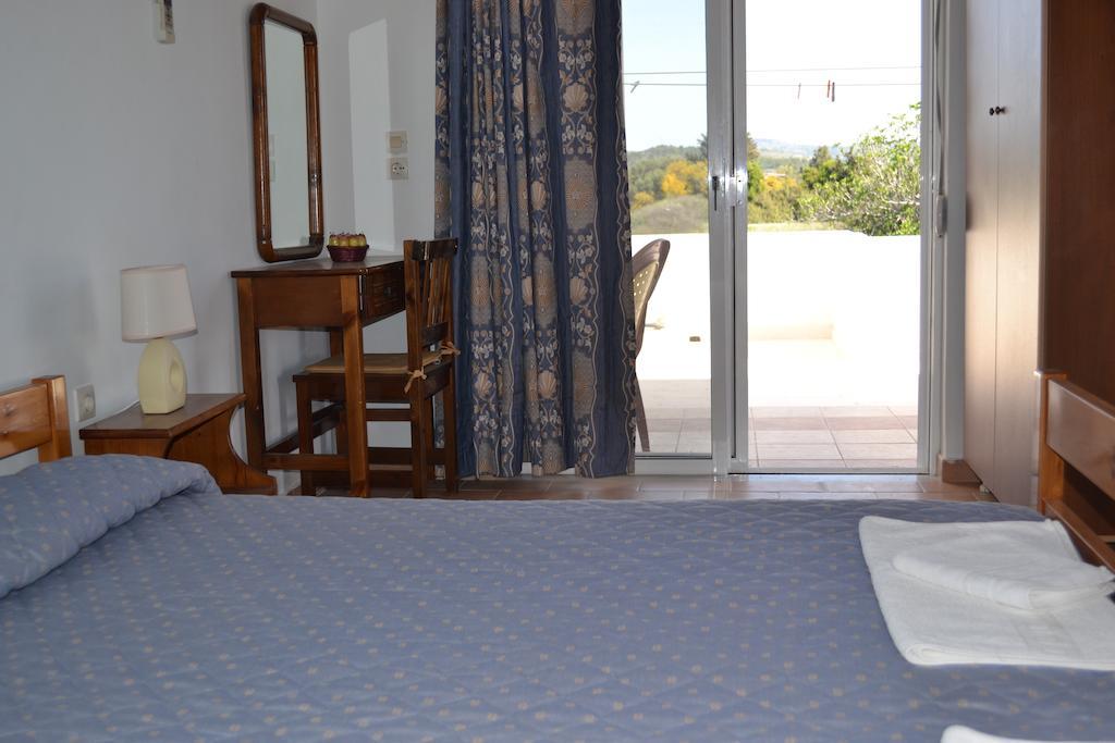 Petasos Apartments 1 Ґеннаді Номер фото